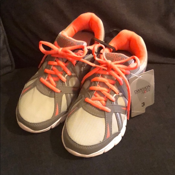 /"FREE SHIPPING/"-YOUTH GIRLS SIZE 1,2,3,4,5,6 GRAY//ORANGE ATHLETIC SHOES DANSKIN